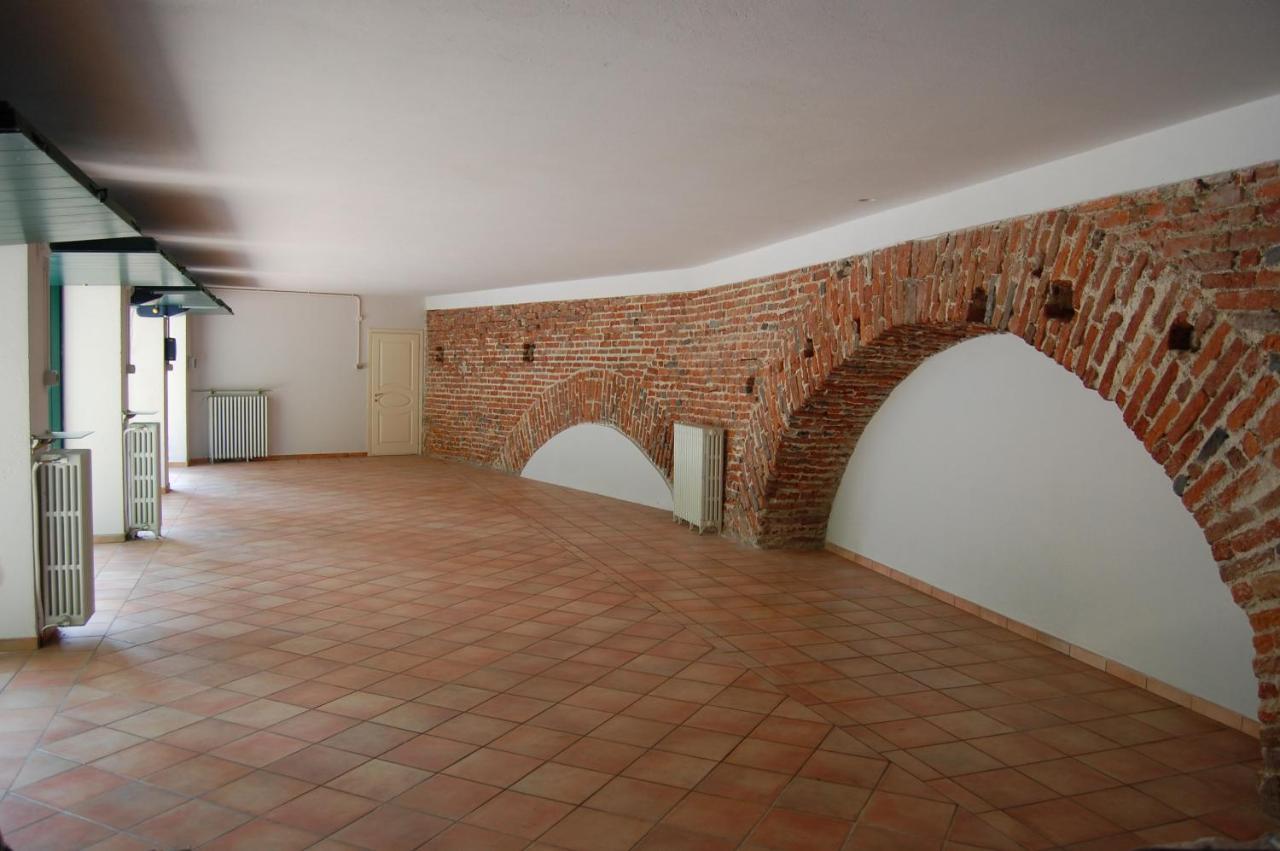 Razmataz Bed & Breakfast Asti Exterior photo